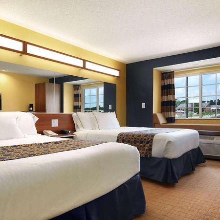 Microtel Inn & Suites By Wyndham Columbus Near Fort Moore מראה חיצוני תמונה