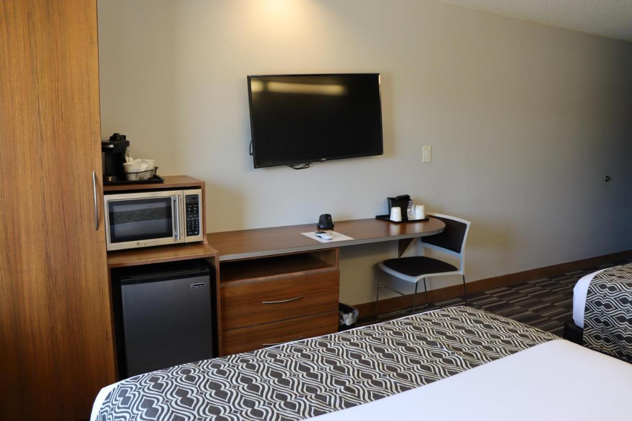 Microtel Inn & Suites By Wyndham Columbus Near Fort Moore מראה חיצוני תמונה